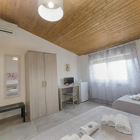 Casa Lucia 2 3* Ольбія