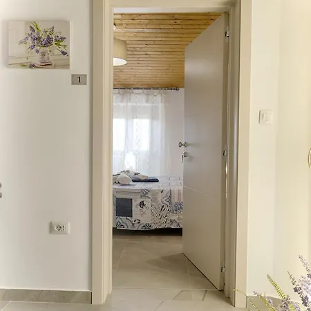 Casa Lucia 2 3* Ольбія