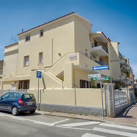 Casa Lucia 2 Гостьовий будинок Ольбія